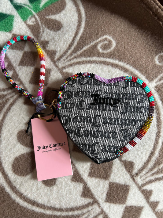 Beaded wristlet