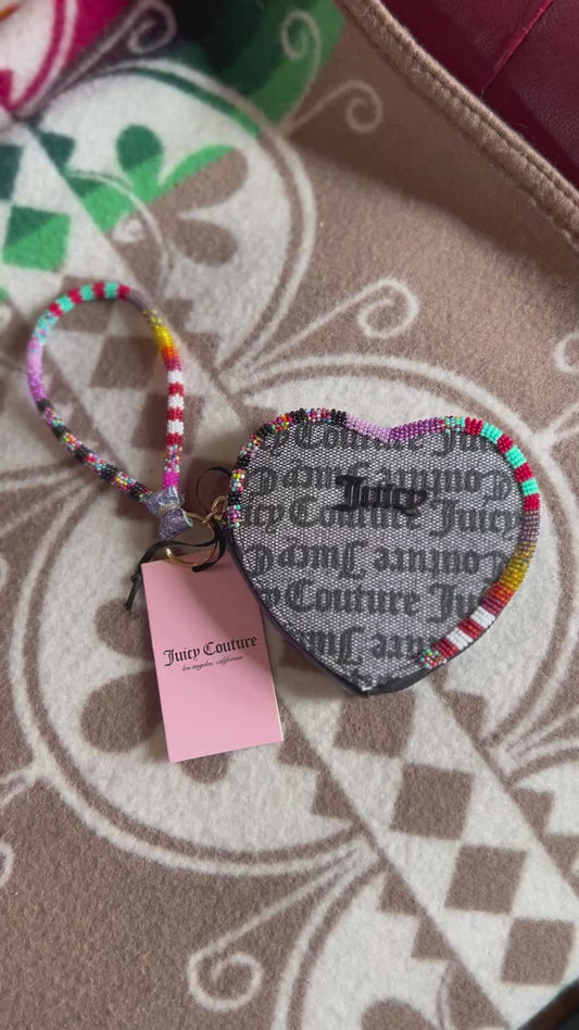 Beaded wristlet
